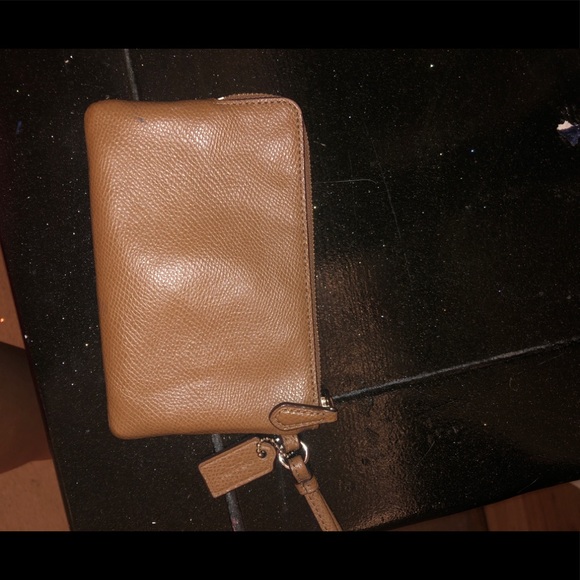 Coach Wallet - Picture 2 of 4